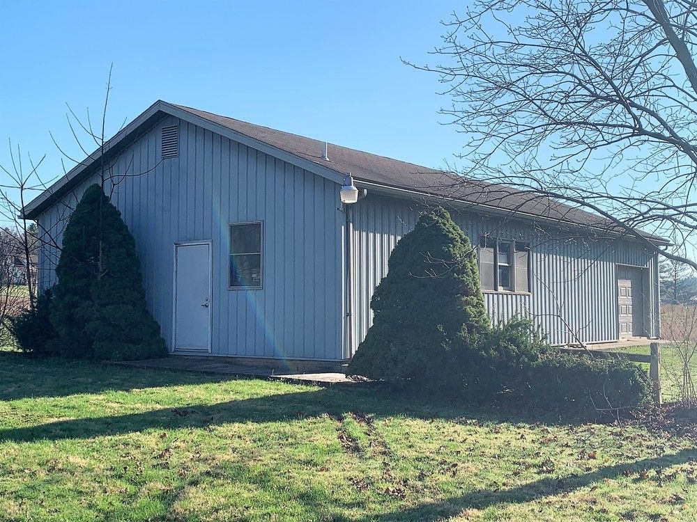 140 Shagbark Ln, Zanesville, OH 43701